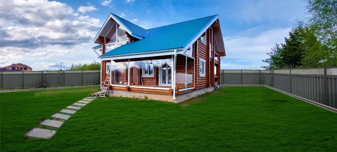 Мягкие окна на веранде загородного дома в посёлке Алтухово